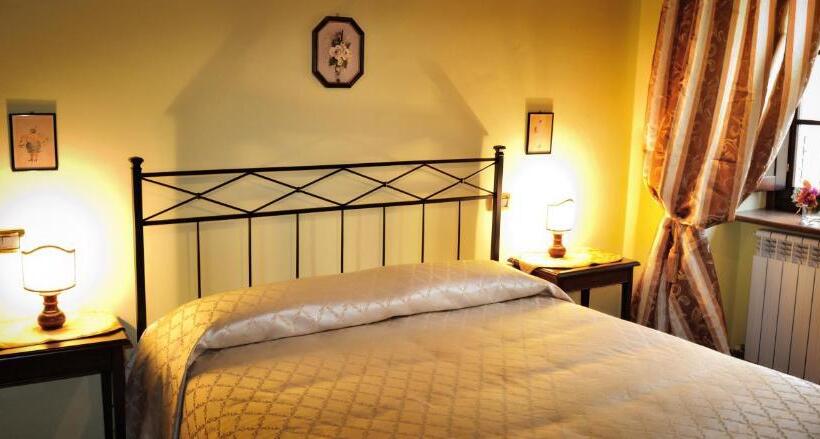 דירת שני חדרים, Country House Federico I