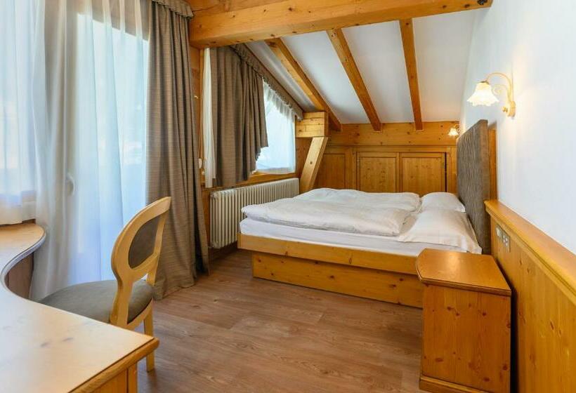 스탠다드 룸, Crozzon