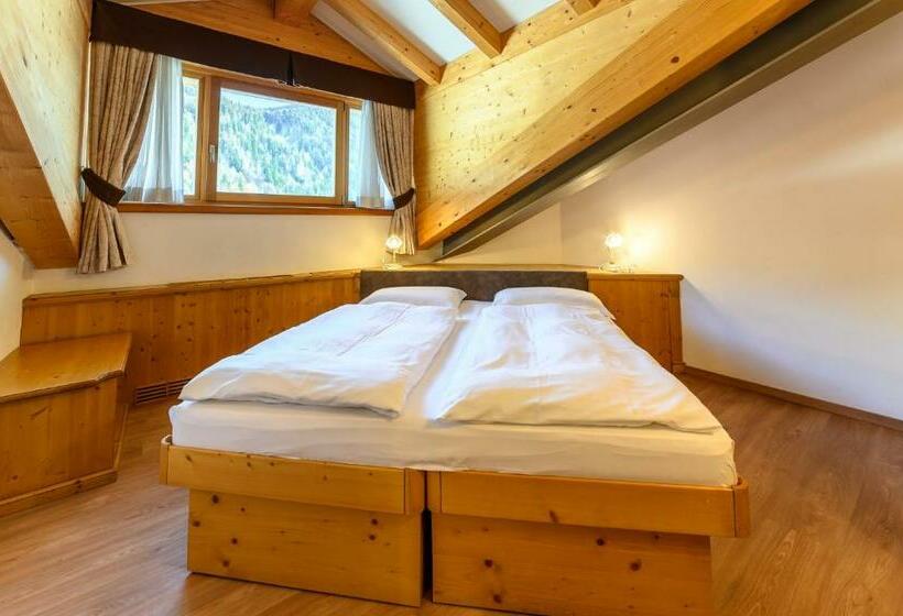 스탠다드 룸, Crozzon