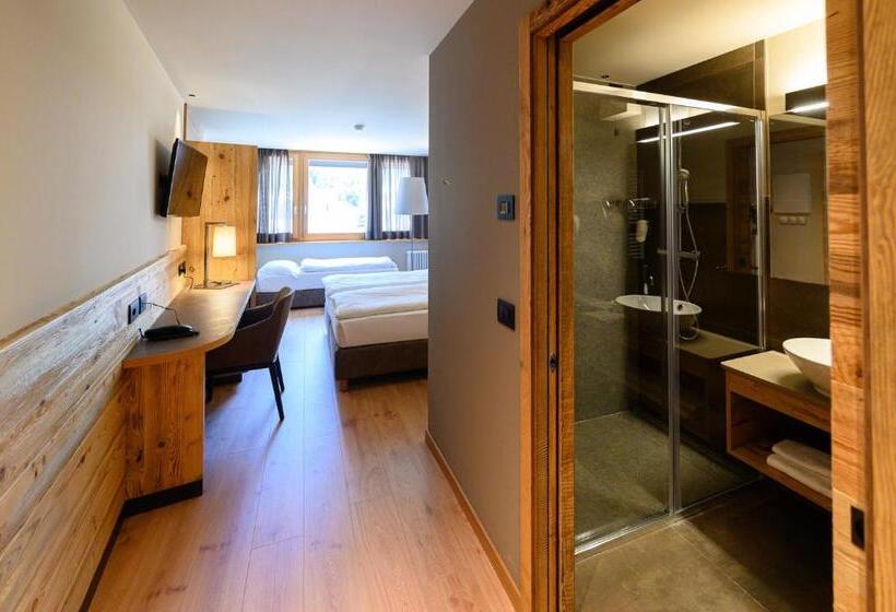 스탠다드 트리플 룸, Crozzon