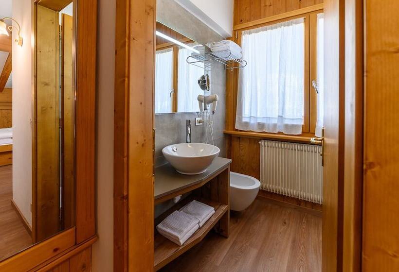 스탠다드 룸, Crozzon