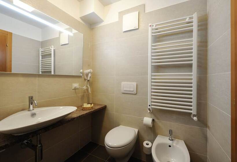 수피리어 룸, Crozzon