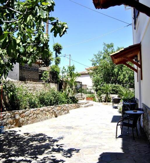 اتاق استاندارد با چشم‌انداز دریا, Filoxenia Studios