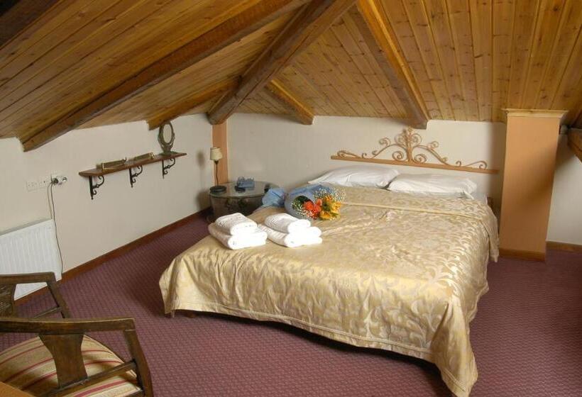 استودیوی استاندارد با چشم‌انداز دریا, Filoxenia Studios