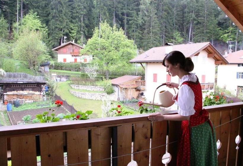 ファミリールーム, Garni Biancaneve Ruffrè Mendola