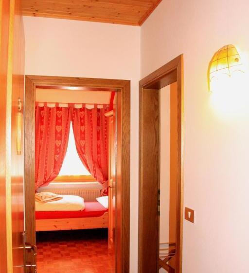 ファミリールーム, Garni Biancaneve Ruffrè Mendola