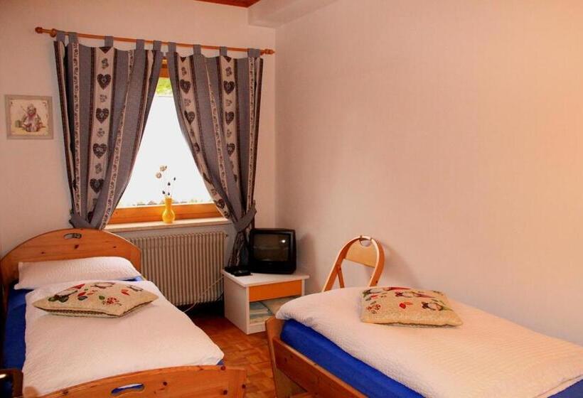 ファミリールーム, Garni Biancaneve Ruffrè Mendola