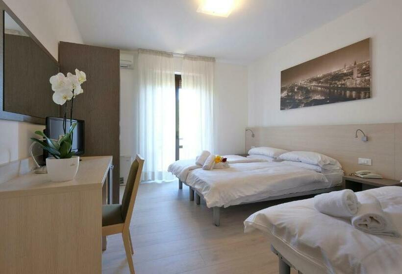 غرفة قياسية ثلاثية, Gelmini