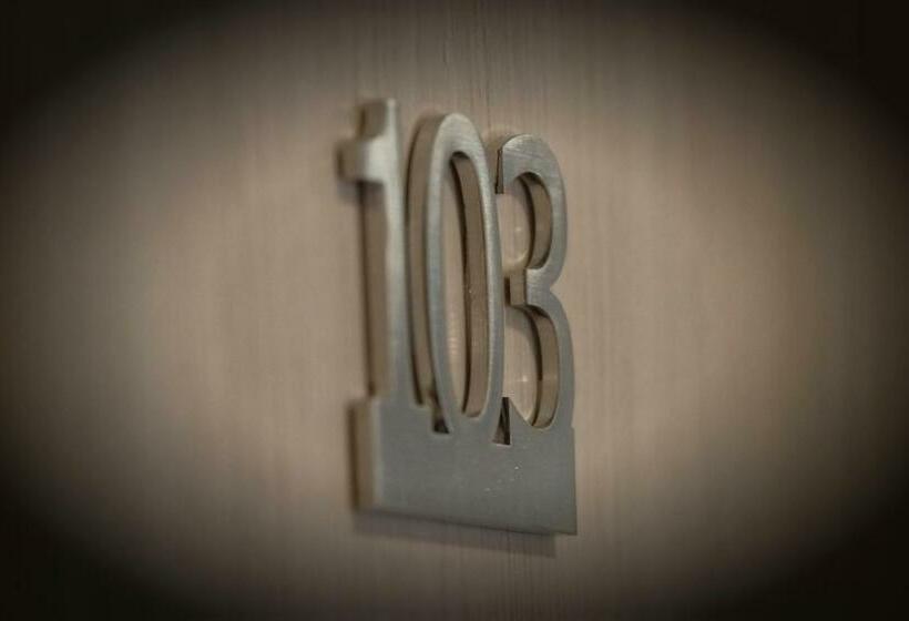 غرفة قياسية فردية, Gelmini