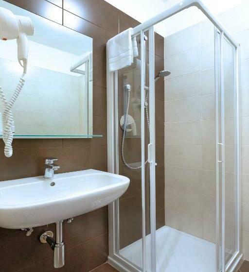 غرفة قياسية فردية, Gelmini