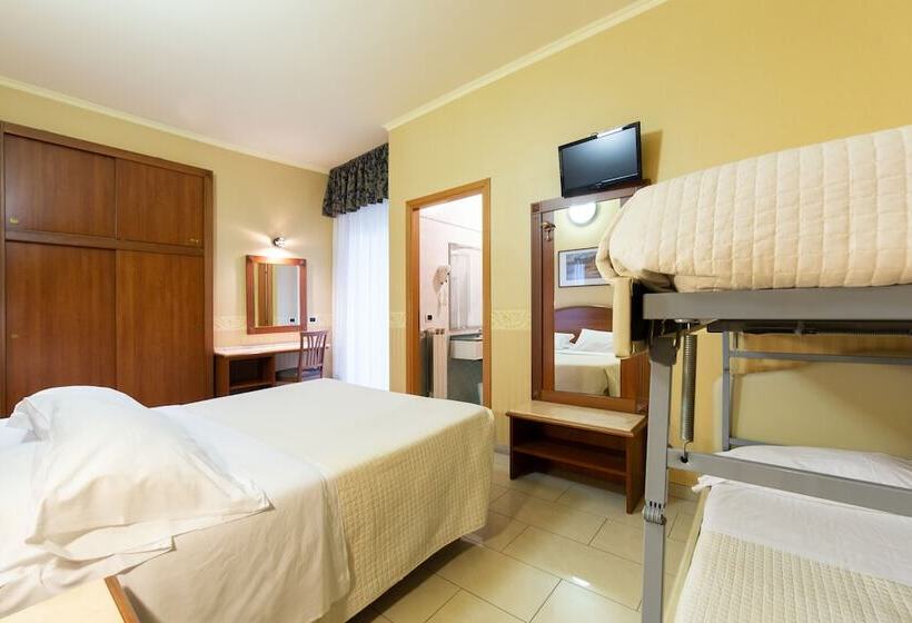 اتاق استاندارد چهار تخته, Grifone