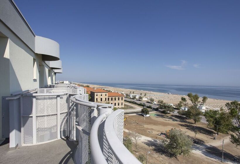 اتاق استاندارد چهار تخته, Grifone