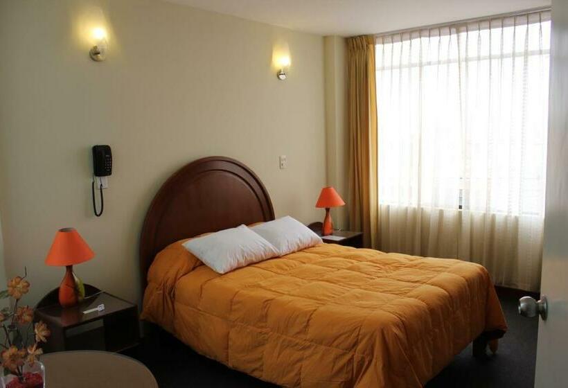 ジュニアスイート, La Almohada Del Rey