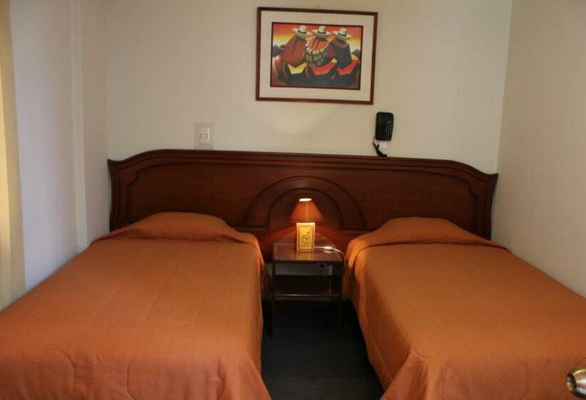 スタンダードルーム, La Almohada Del Rey