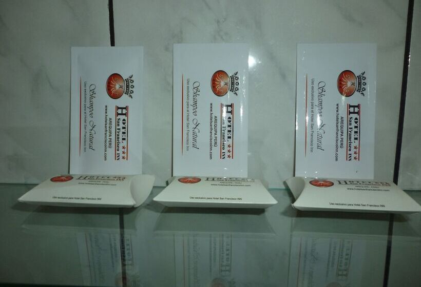 غرفة قياسية ثلاثية, San Francisco Inn