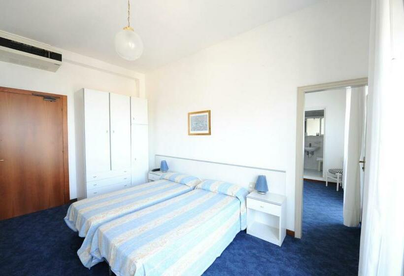 패밀리 룸, Savoia