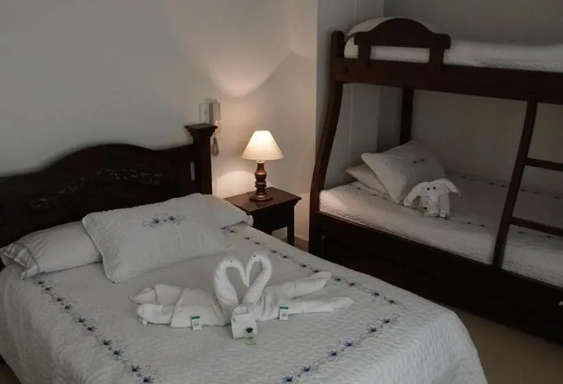 Chambre Familiale Deluxe, Sipa