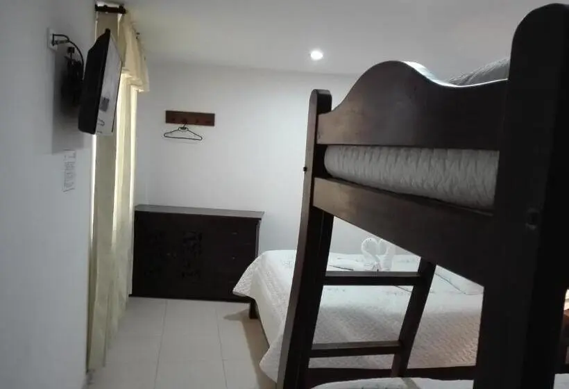 Chambre Familiale Deluxe, Sipa