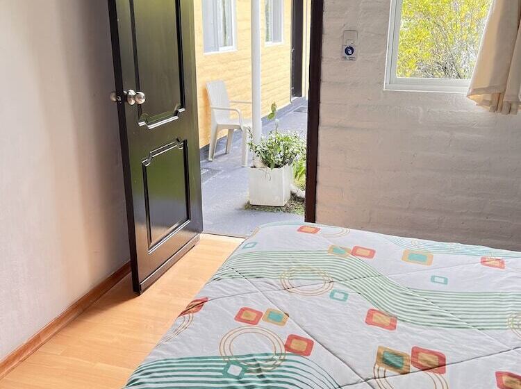 Standaard Driepersoonskamer, Springhills Quito Airport