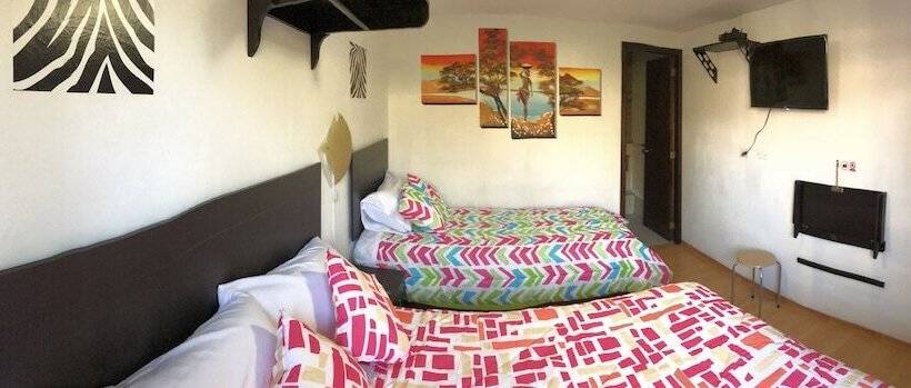 Standaard Driepersoonskamer, Springhills Quito Airport