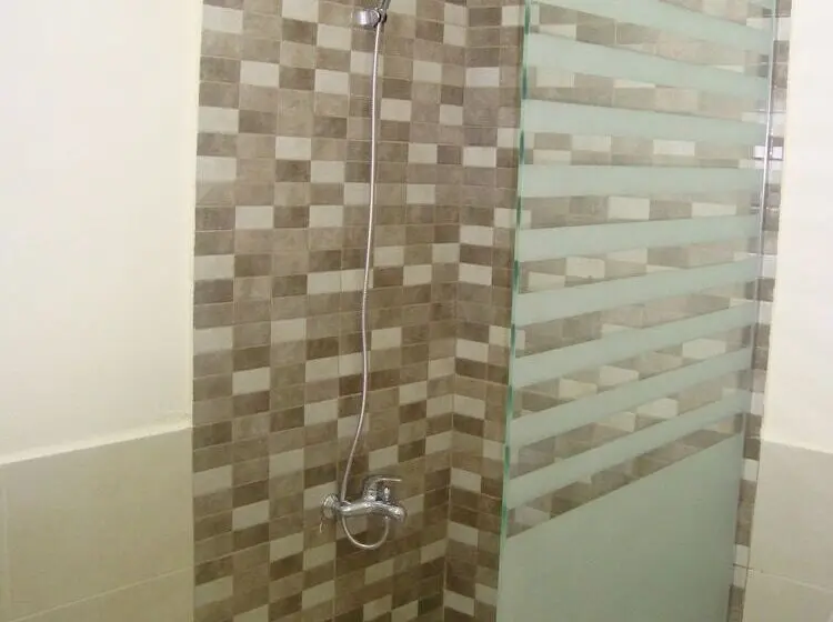 استودیوی لوکس, Villa Dia Guesthouse