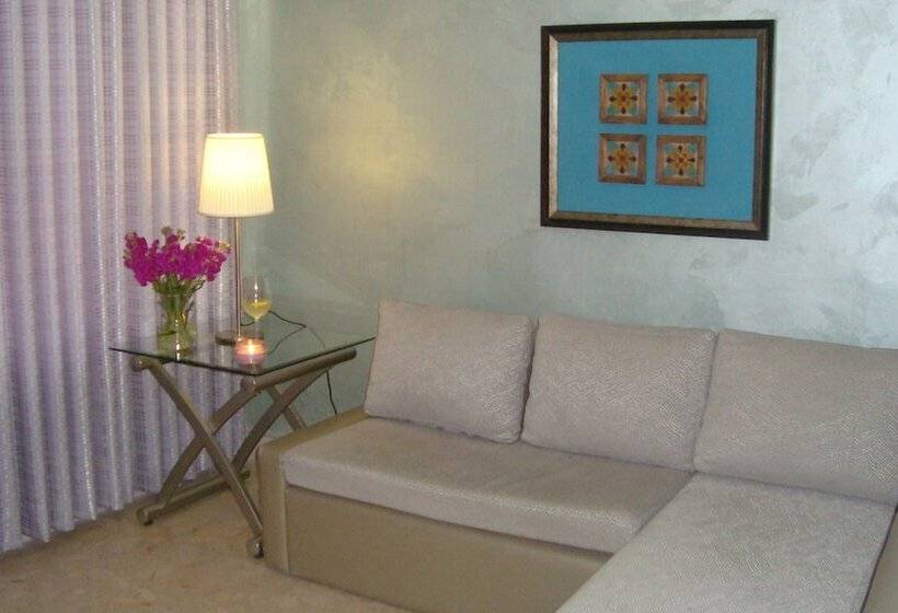 استودیوی لوکس, Villa Dia Guesthouse