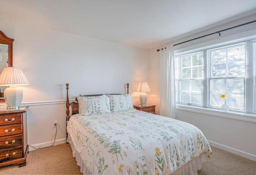 Triple Room Sea View, Wades Point Inn On The Bay