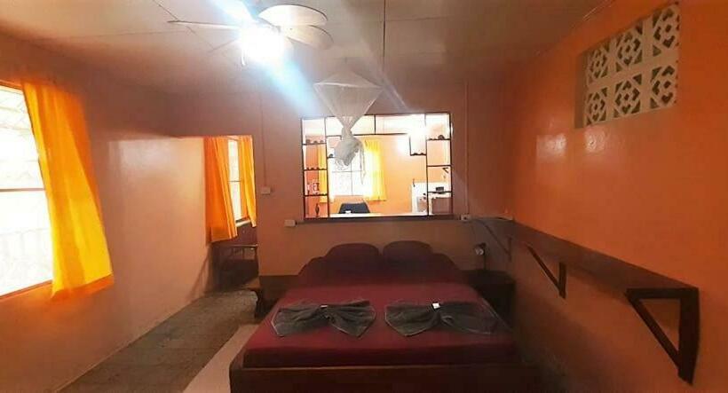 标准平房, Cabinas Algebra