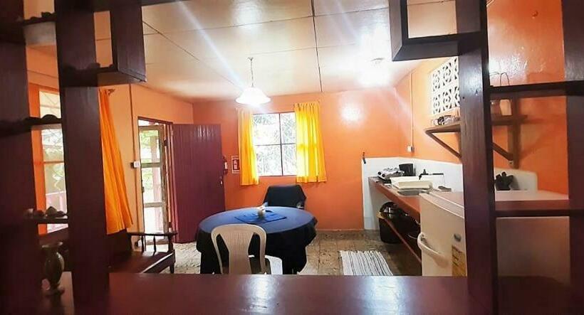 标准平房, Cabinas Algebra