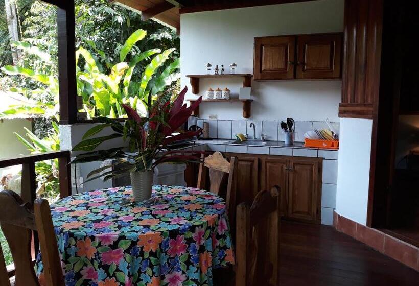 חדר קומפורט לשלושה, Cabinas Nirvana Ecolodge