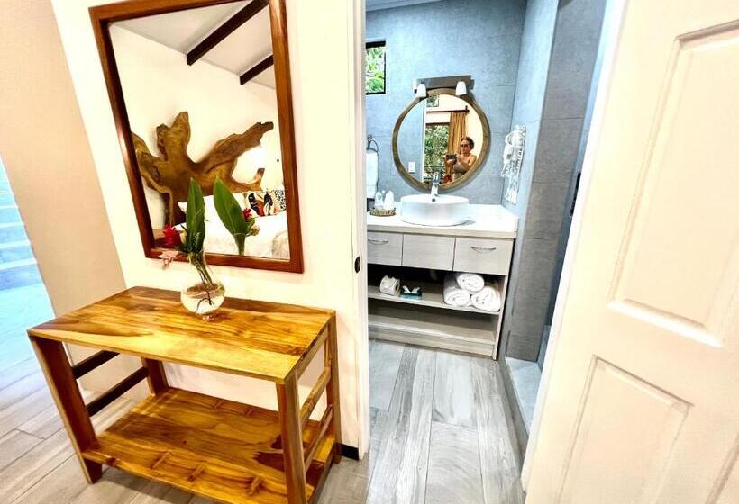 Бунгало Стандарт, Ecotica Boutique