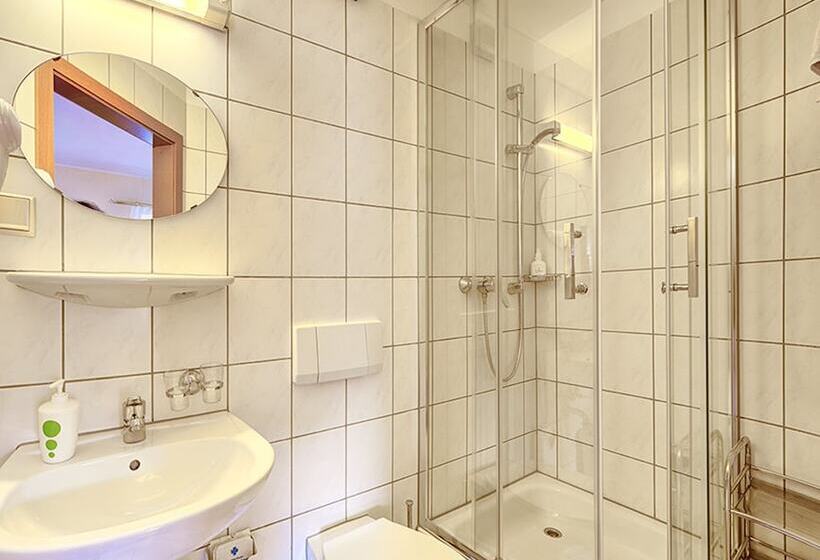 标准单人间, Elbparadies