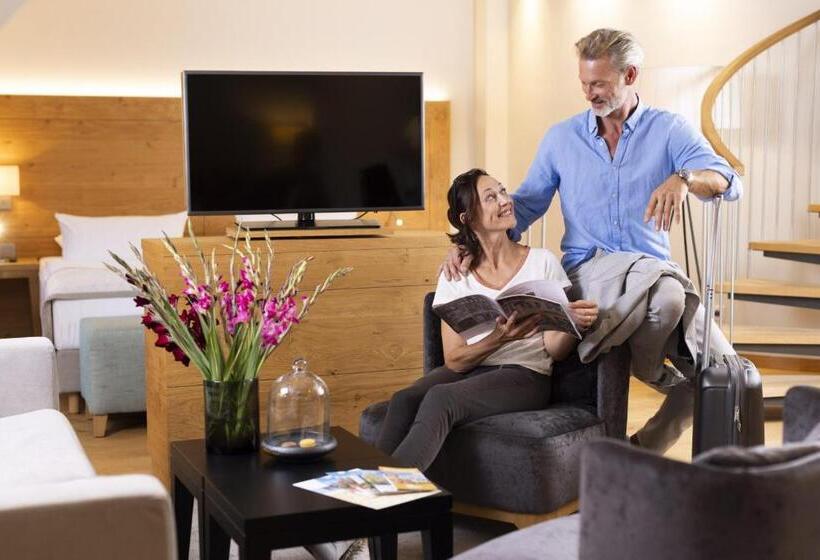 סוויטה, Gasthof Zufriedenheit