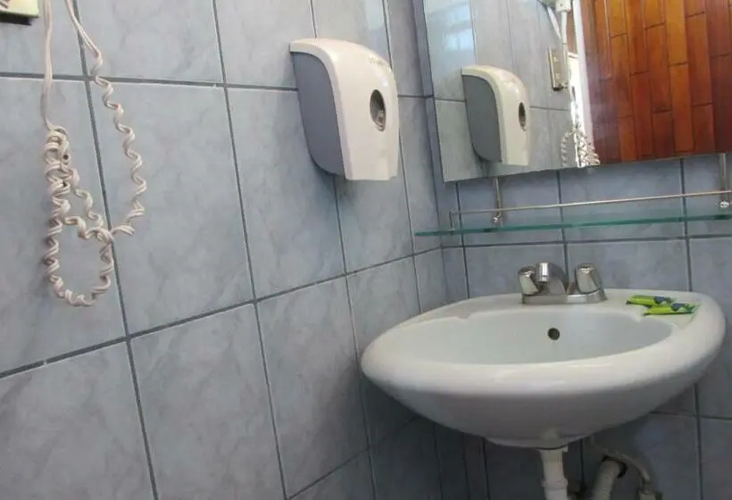 Standard Yhden Hengen Huone, La Siesta