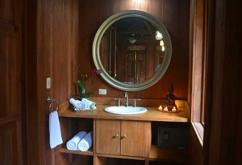 ガーデンビュースタンダードルーム, Lanna Ban