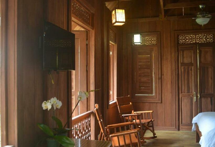 ガーデンビュースタンダードルーム, Lanna Ban