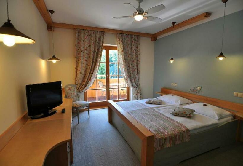 اتاق پرمیوم, Natura Amon