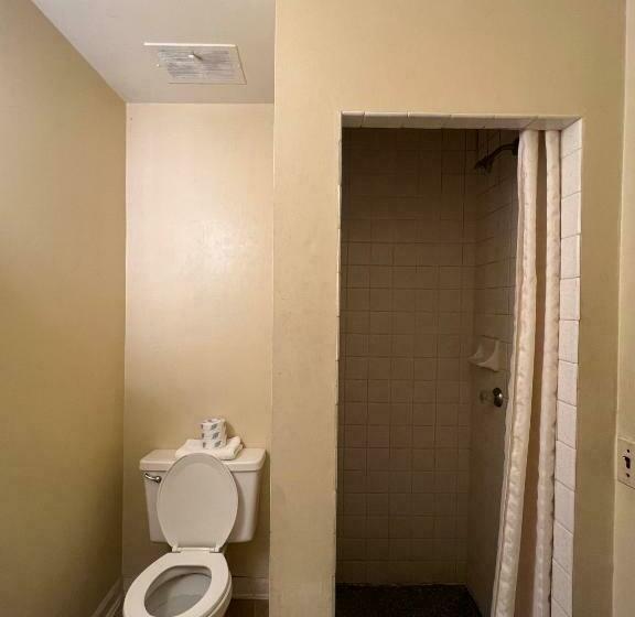 스탠다드 룸, Relax Inn In Natural Bridge