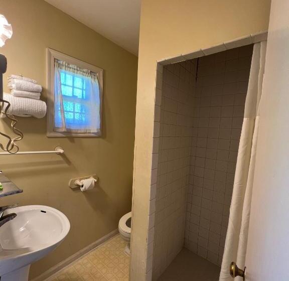 スタンダードルーム, Relax Inn In Natural Bridge