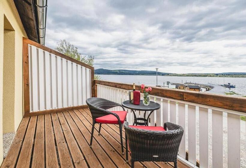 스탠다드 룸 호수 전망, Resort Relax