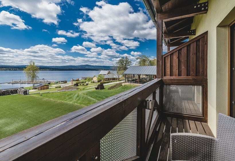 스탠다드 룸 호수 전망, Resort Relax