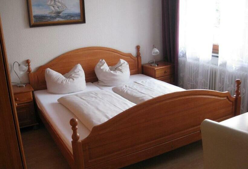 غرفة قياسية, Restaurant Cafe Caro