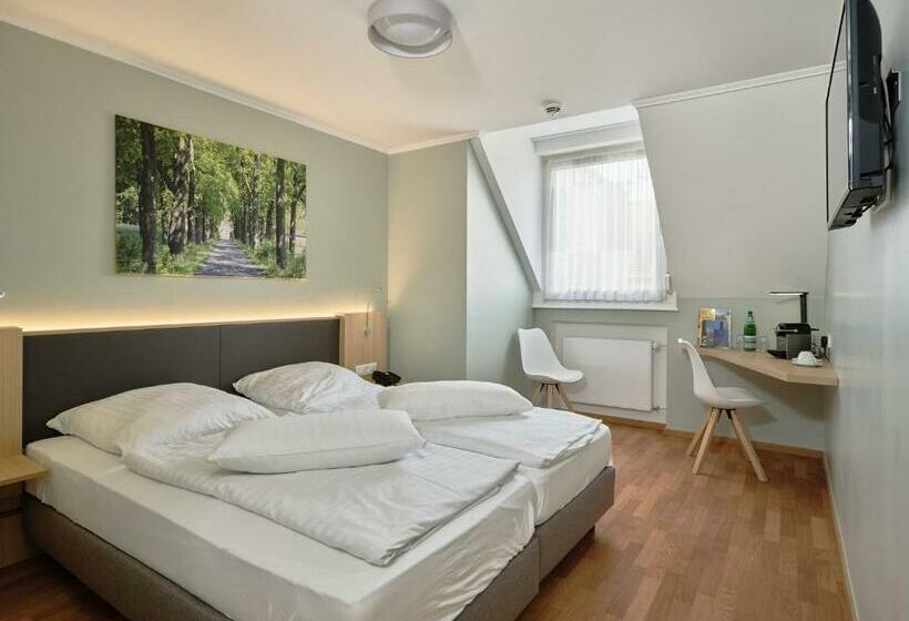 スタンダードトリプルルーム, Restaurant Clemensaugust