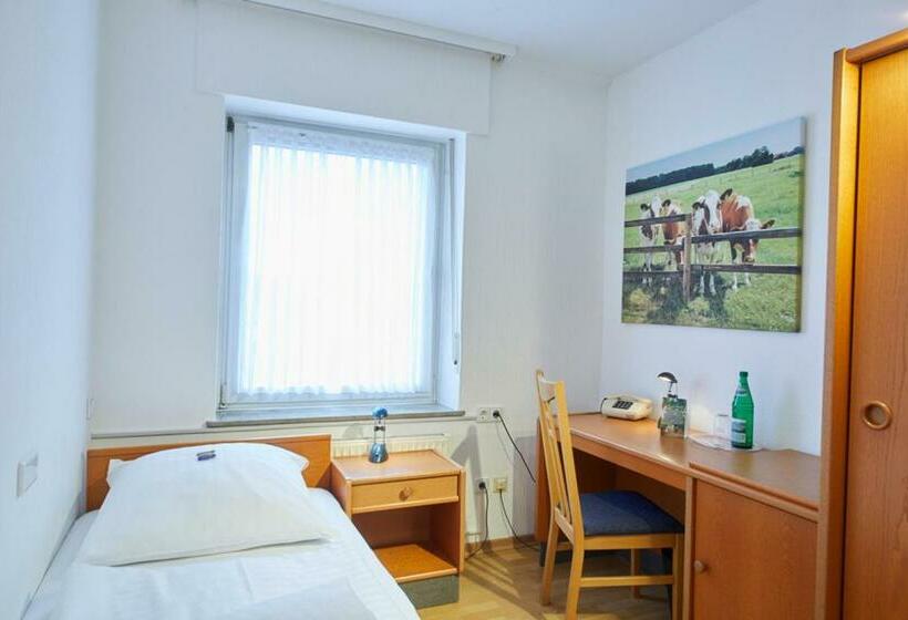 标准单人间, Restaurant Clemensaugust