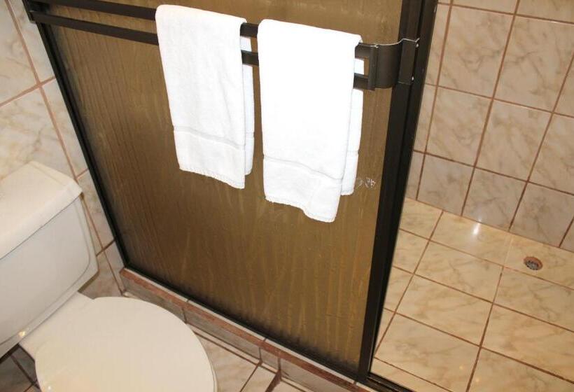 Номер Стандарт, Sportsmens Lodge