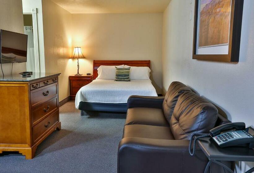 スタンダードスタジオ, The Chalet