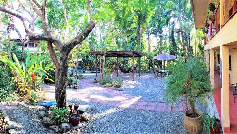 Номер Стандарт, Tropical Sands Dominical