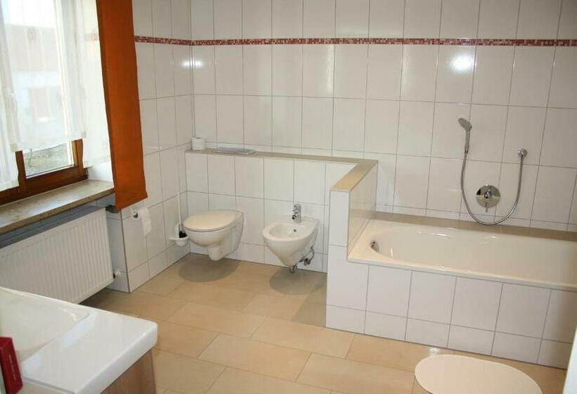 Люкс, Landhotel Geyer