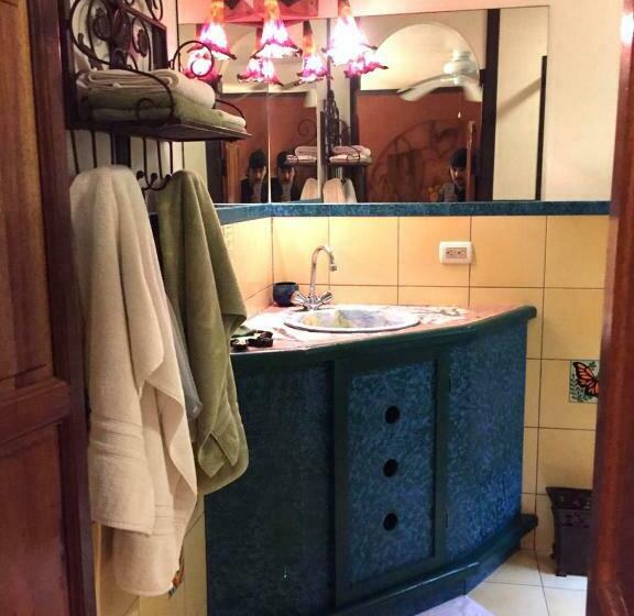 Стандартный Номер Кровать Кинг, Lucky Bug Bed And Breakfast