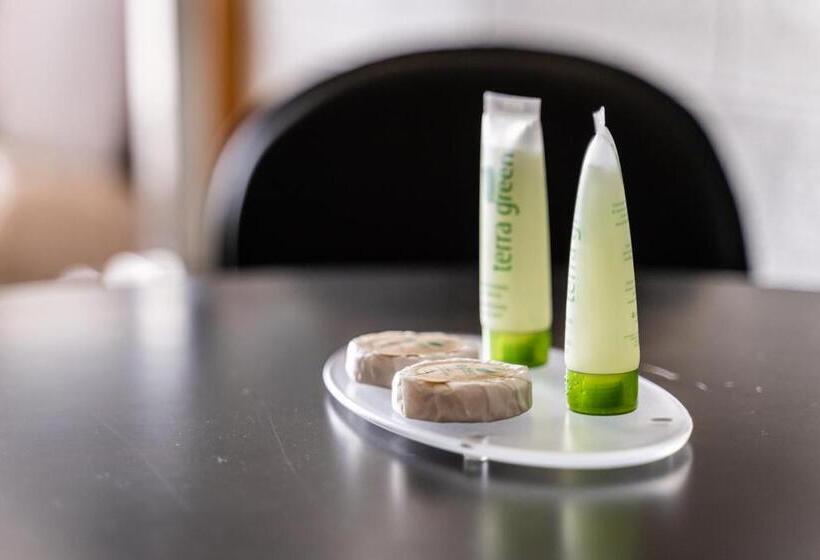 标准间带阳台, M&m Motel